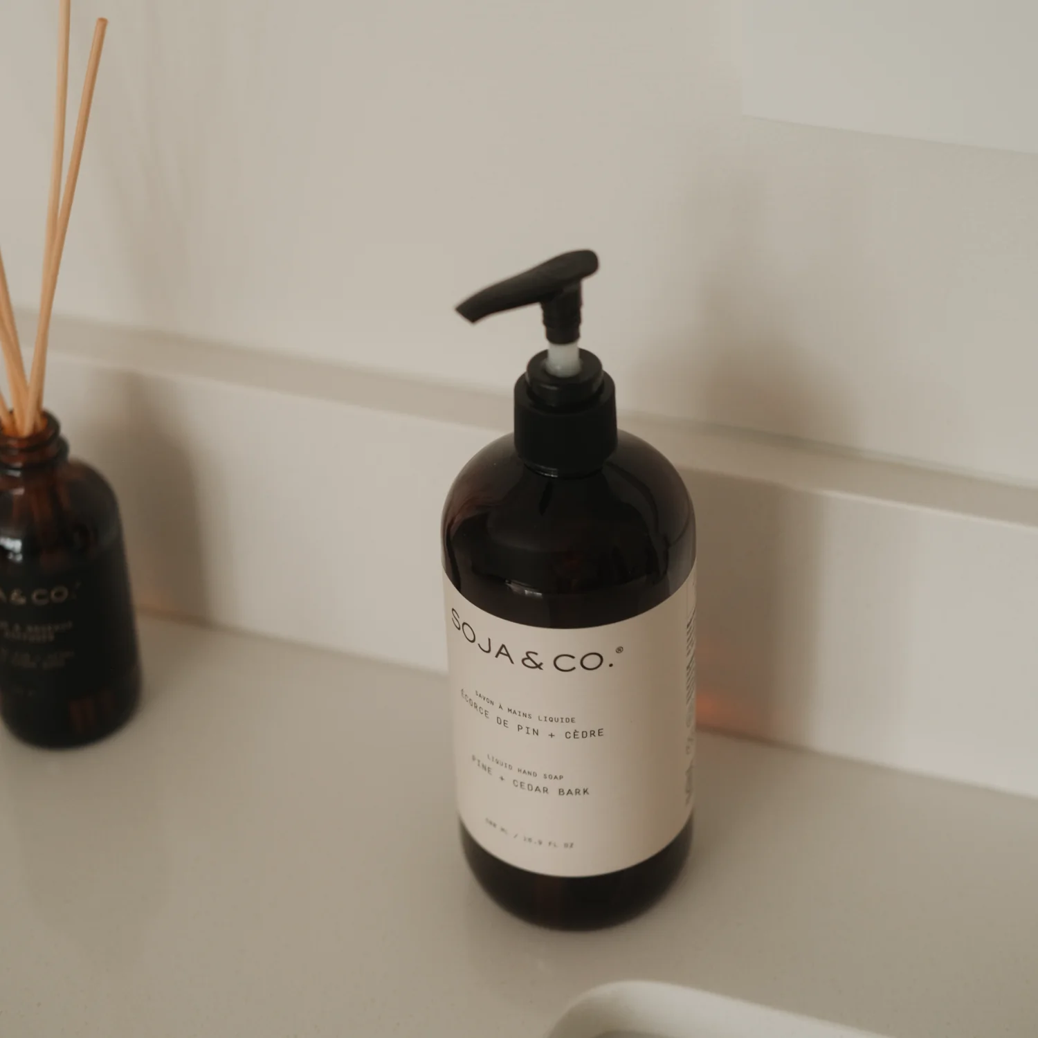 Savon à mains liquide 4L (Gamme commerciale) | Écorce de pin + Cèdre - Image 5